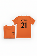 Oranje shirt witte achtergrond